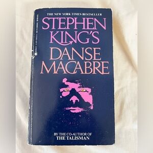 RARE BERKLEY 1982  Edition Of DANSE MACABRE  by Stephen King